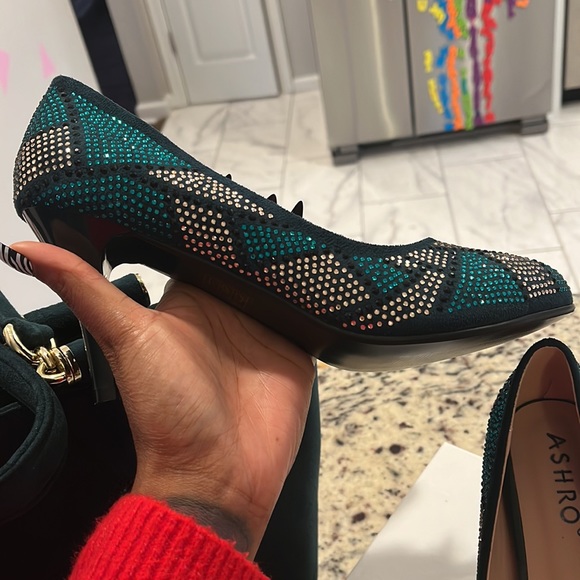 Ashro Rhinestones Heels! - Picture 7 of 10